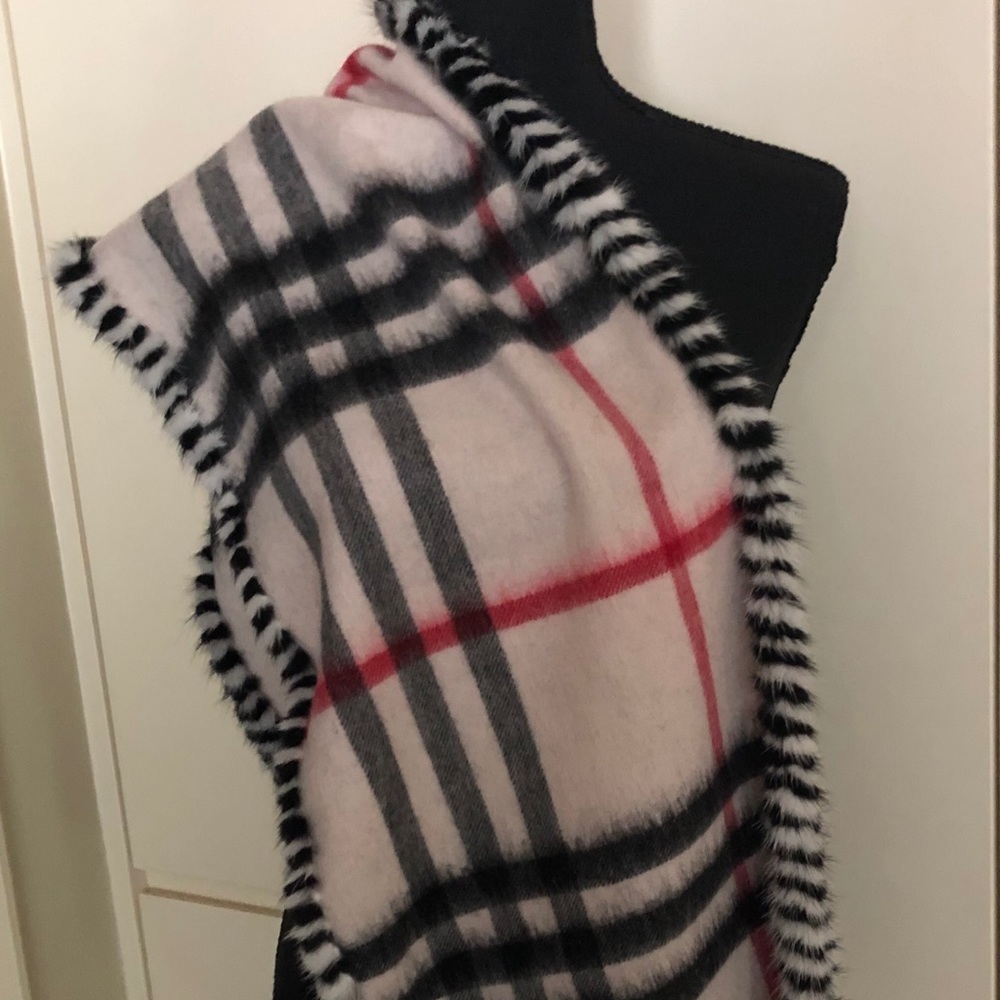 Cashmere/rex rabbit scarf. Cuddle up!  NWOT